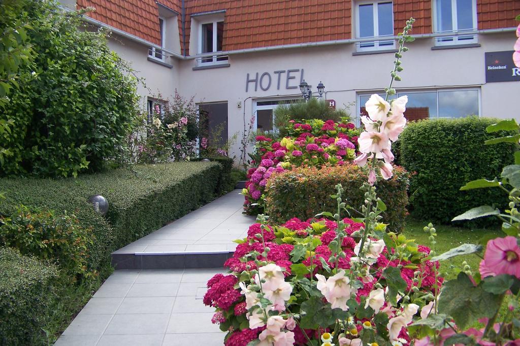 Hotel Bal Tournehem Exterior photo